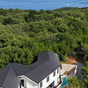 OTOK KRK, RISIKA - Luksuzna kuća s bazenom na osami