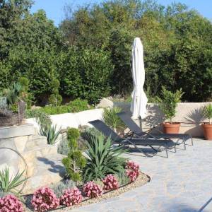 OTOK KRK - Rustikalna kuća s bazenom