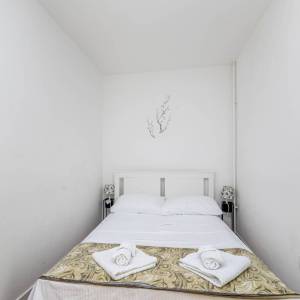 OTOK KRK - Samostojeća kuća s bazenom