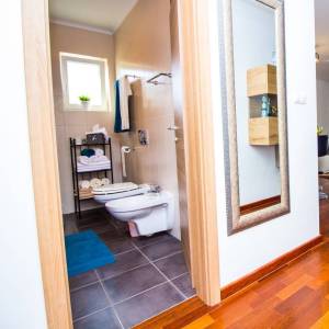 OTOK KRK, ŠILO - Apartman s okućnicom i bazenom