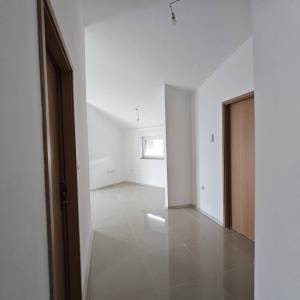 OTOK KRK, ŠILO - Trosobni apartman blizu mora na drugom katu