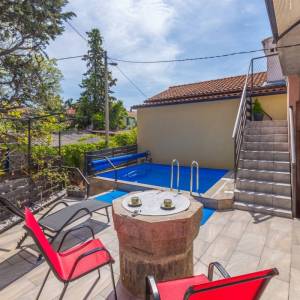 OTOK KRK, ŠIRE PODRUČJE GRADA KRKA – Autentična kamena kuća s panoramskim pogledom, bazenom i jacuzzijem