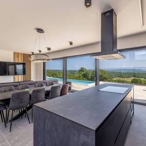 OTOK KRK, šire područje grada Krka - Luksuzna vila s panoramskim pogledom na prirodu