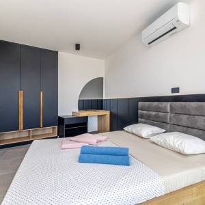 OTOK KRK, šire područje grada Krka - Luksuzna vila s panoramskim pogledom na prirodu