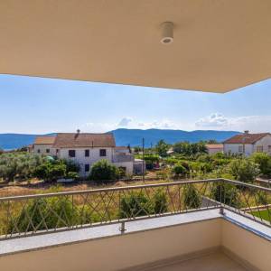 OTOK KRK, šire područje grada Krka - Luksuzna, moderna vila s bazenom