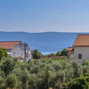 OTOK KRK, šire područje grada Krka - Luksuzna, moderna vila s bazenom