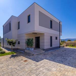 OTOK KRK, šire područje grada Krka - Luksuzna vila s pogledom na more