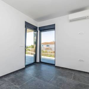 OTOK KRK, šire područje grada Krka - Luksuzna vila s pogledom na more