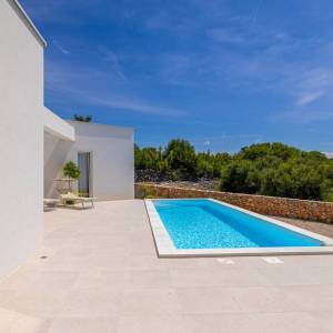 OTOK KRK, Šotovento - Luksuzna moderna vila s bazenom i pogledom na more 