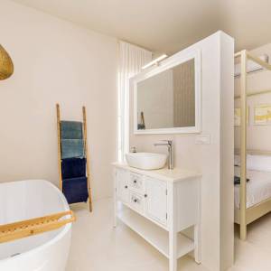 OTOK KRK, Šotovento - Luksuzna moderna vila s bazenom i pogledom na more 