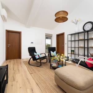 OTOK KRK, unutrašnjost otoka - Luksuzna kuća s bazenom