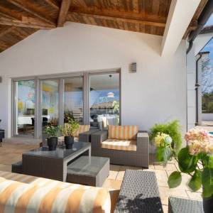 OTOK KRK, unutrašnjost otoka - Luksuzna kuća s bazenom