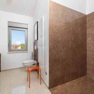 OTOK KRK, unutrašnjost otoka - Luksuzna kuća s bazenom