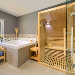 OTOK KRK, unutrašnjost otoka - Rustikalna vila s bazenom