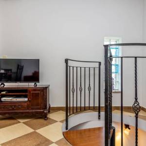 OTOK KRK, VRBNIK - Atraktivni kompleks kuća prvi red do mora