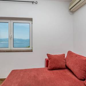 OTOK KRK, VRBNIK - Atraktivni kompleks kuća prvi red do mora