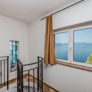 OTOK KRK, VRBNIK - Atraktivni kompleks kuća prvi red do mora