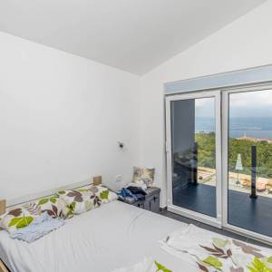 OTOK KRK, VRBNIK - Luksuzna vila s bazenom i pogledom na more