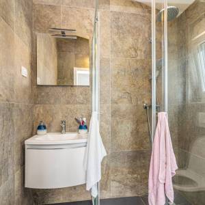 OTOK KRK, VRBNIK - Luksuzna vila s bazenom i pogledom na more