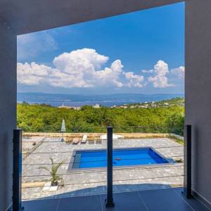 OTOK KRK, VRBNIK - Luksuzna vila s bazenom i pogledom na more