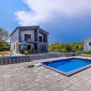 OTOK KRK, VRBNIK - Luksuzna vila s bazenom i pogledom na more