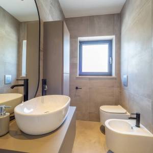 OTOK KRK, VRBNIK - Luksuzna kuća s bazenom u blizini mora