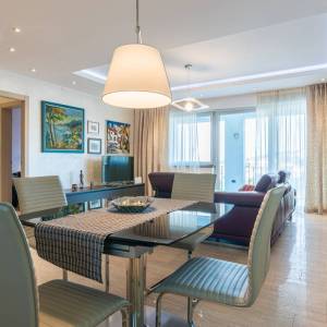 OTOK KRK, VRBNIK - Trosobni stan s pogledom na more