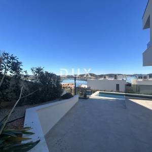 OTOK MURTER, BETINA - Moderna villa sa bazenom i pogledom na more