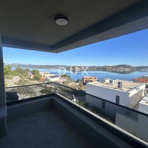 OTOK MURTER, BETINA - Moderna villa sa bazenom i pogledom na more