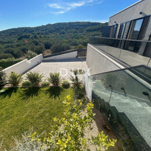 OTOK MURTER, BETINA - Moderna villa sa bazenom i pogledom na more