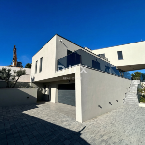 OTOK MURTER, BETINA - Moderna villa sa bazenom i pogledom na more