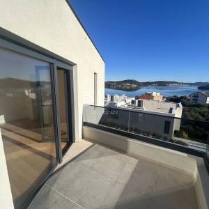 OTOK MURTER, BETINA - Moderna villa sa bazenom i pogledom na more