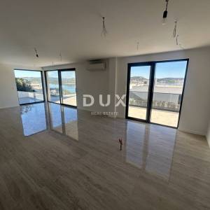 OTOK MURTER, BETINA - Moderna villa sa bazenom i pogledom na more