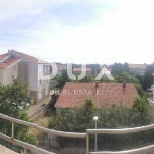 Otok Pag, Novalja-Samostojeća kuća sa građevinskim zemljištem