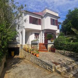 Otok Pag, Novalja-Samostojeća kuća sa građevinskim zemljištem