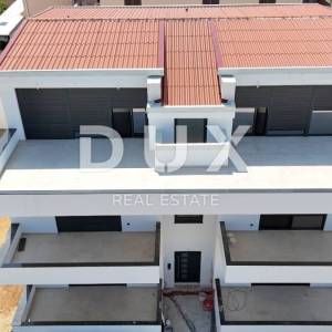 OTOK PAG, PAG - Stan u izgradnji u blizini mora S1