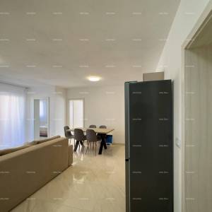 PEROJ - USELJIV STAN. Prodajemo stan (D202) na drugom katu nove zgrade