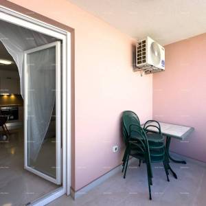 PEROJ - USELJIV STAN. Prodajemo stan (D202) na drugom katu nove zgrade