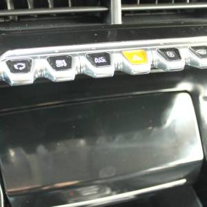 Peugeot 2008 1.2 Puretech AUTOMATIK Allure *LED, NAVIGACIJA*