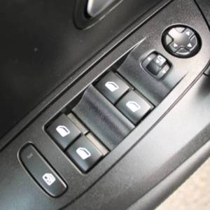 Peugeot 2008 1.2 Puretech AUTOMATIK Allure *LED, NAVIGACIJA*