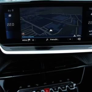 Peugeot 208 1.2 Puretech AUTOMATIK Allure *LED, NAVIGACIJA, KAMERA*