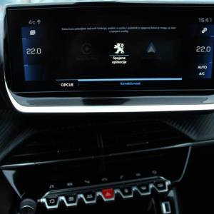 Peugeot 208 1.2 Puretech AUTOMATIK Allure *LED, NAVIGACIJA, KAMERA*