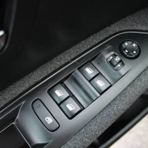 Peugeot 3008 1.5 HDi AUTOMATIK *LED, NAVIGACIJA, KAMERA*