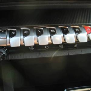 Peugeot 3008 1.6 Plug-in Hybrid 225 Allure *LED, NAVIGACIJA, KAMERA*