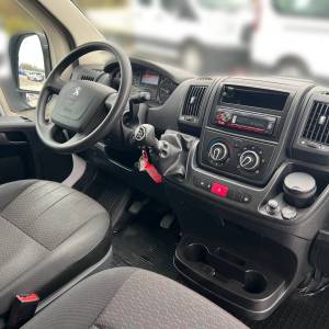 Peugeot Boxer 120 BLUEHDI