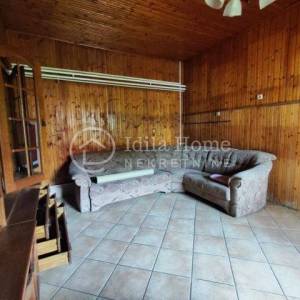 Pisarovina/Bratina Obiteljska katnica 570 m2 sa 3.300 m2 zemljišta