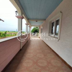 Pisarovina/Bratina Obiteljska katnica 570 m2 sa 3.300 m2 zemljišta