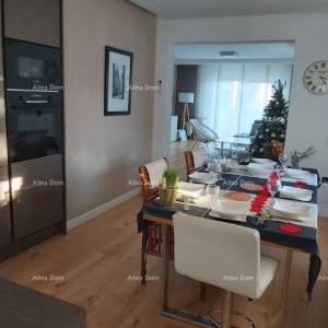 Pješčana Uvala, Vila s apartmanima blizu mora