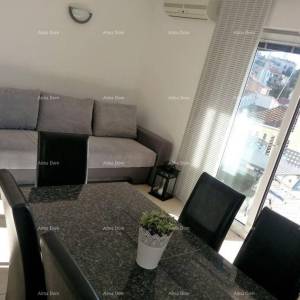 Pješčana Uvala, Vila s apartmanima blizu mora