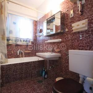 Podstrana, prodaja kuća, 4 jedinice, garaža, 2.red